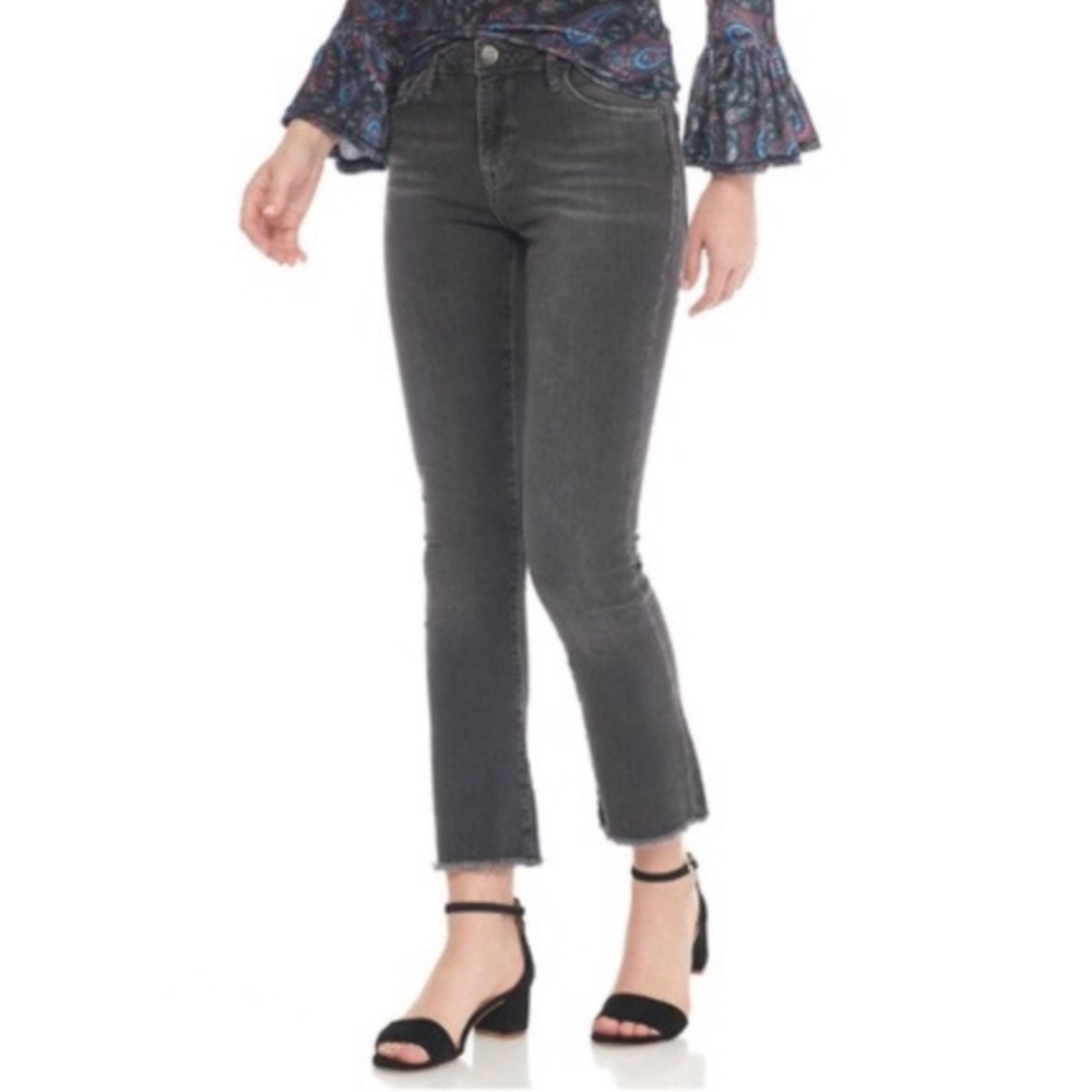 Free People Frayed Hem Jeans (NWOT)